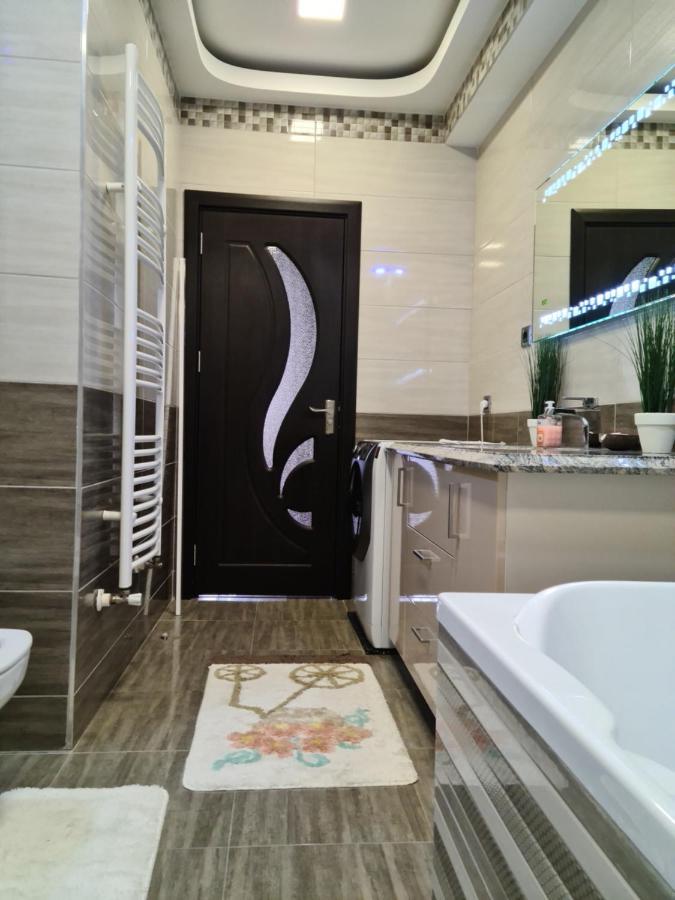Premium Apartment Isaran Брашов Экстерьер фото